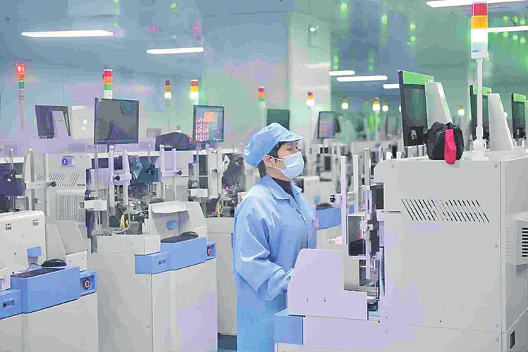 新时代新征程新伟业-蹲点日记“工博士”服务团进厂记