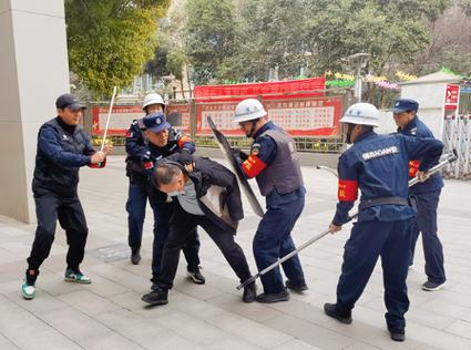 寝室防护网维修报告解读:守护学生安全,筑牢校园防线