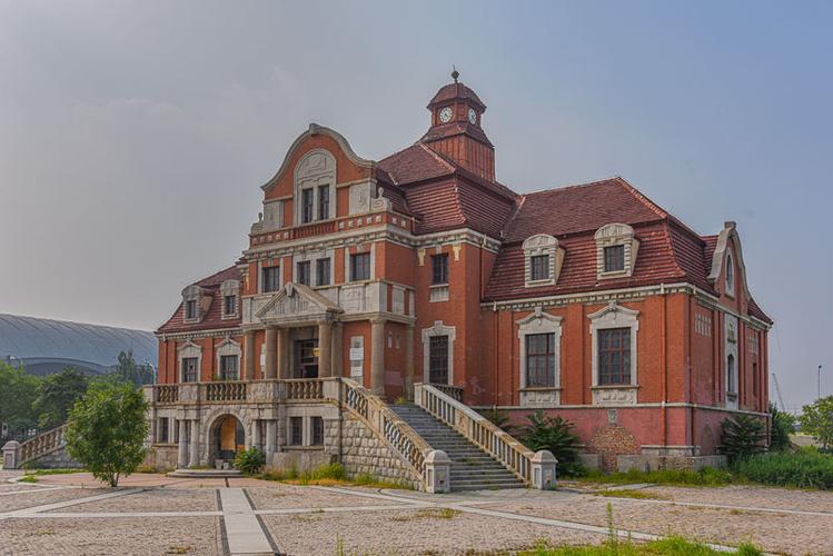 老站房维修经费报告解读:历史建筑的守护与传承